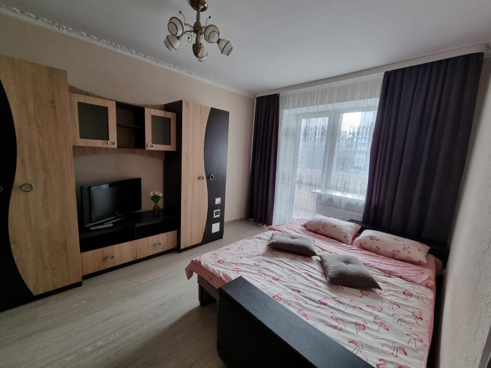 Port City Apartment Lutsʼk Exterior foto